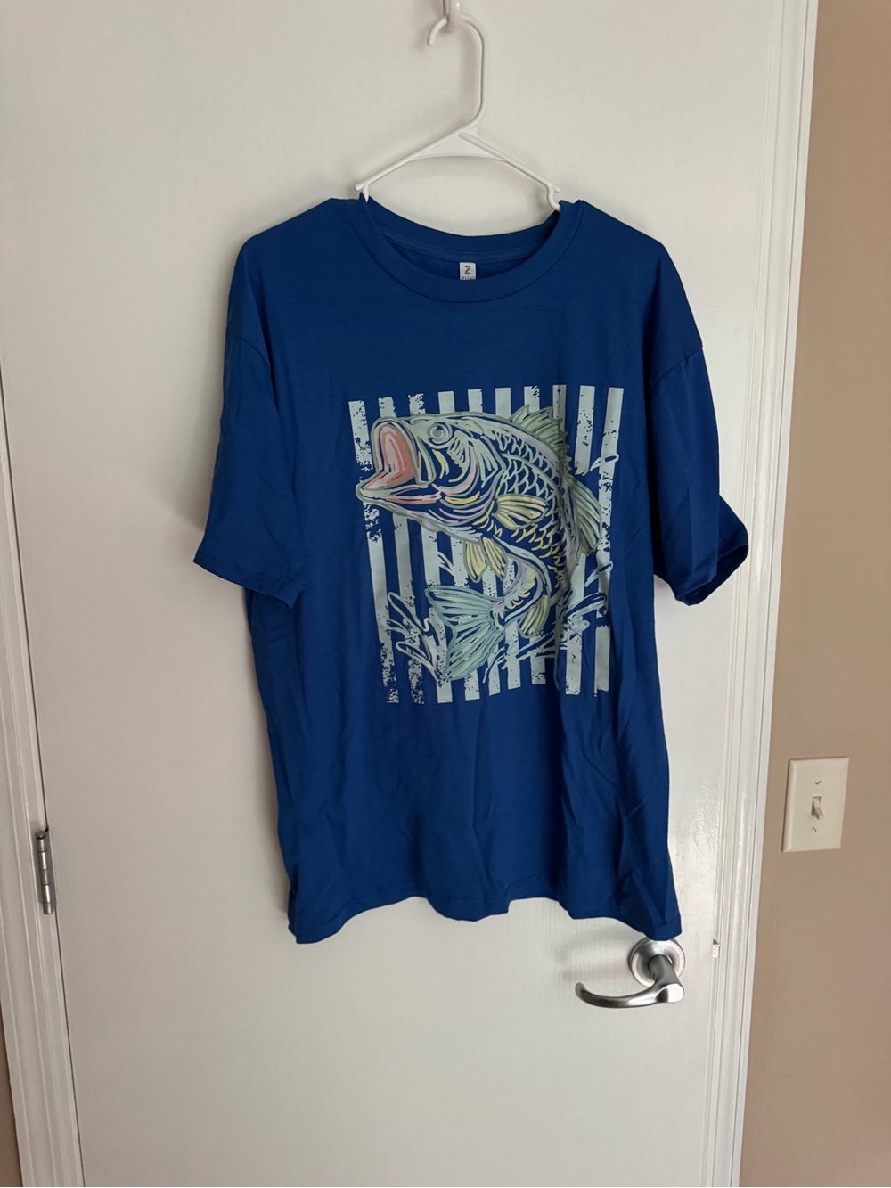 Blue Fish Graphic T-Shirt - Brand Unspecified